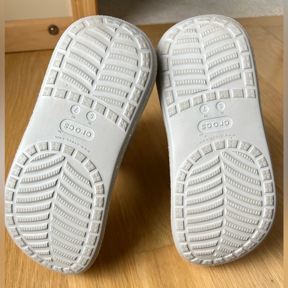 CROCS  Silver Glitter Boots - Picture 7 of 15